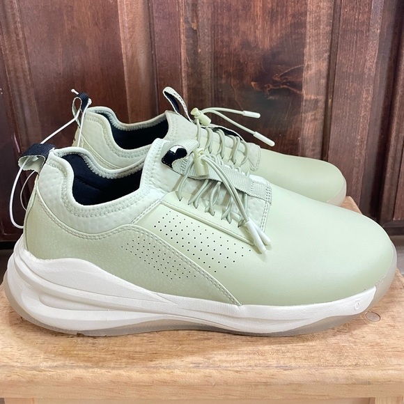 NEW CLOVE Sage Green Limited Edition Classic Nursing Shoes - Picture 2 of 13